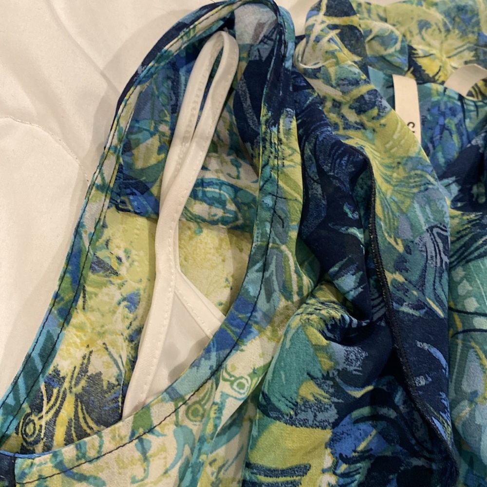Sunset Rd size Small Blue and Green Asymmetrical Ruffled Blouse - Picture 8 of 10